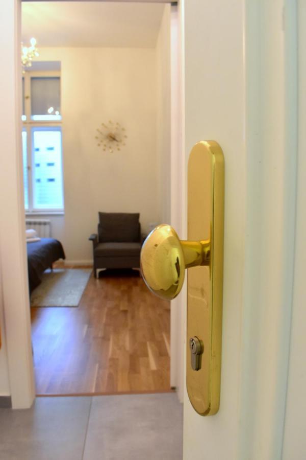 Lovely Apartment In Center Prague Extérieur photo